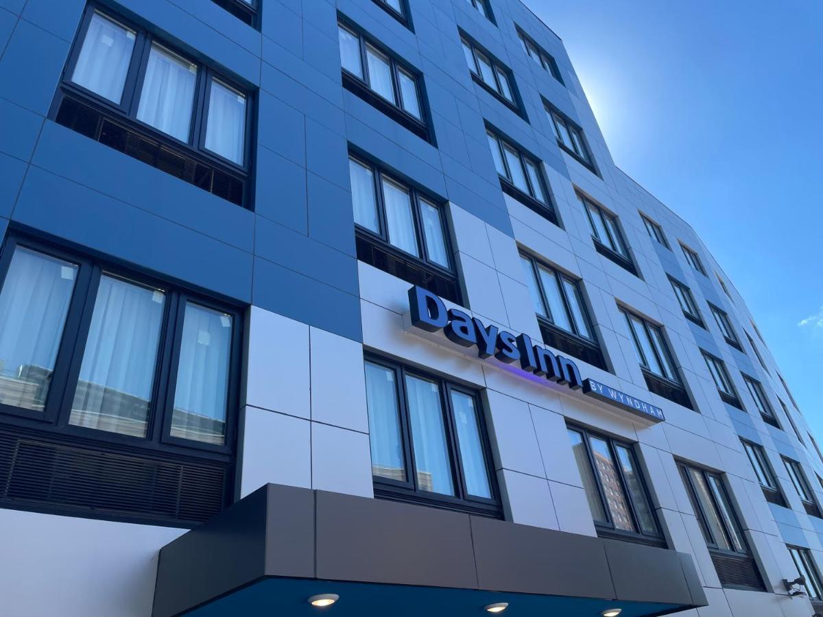 Days Inn By Wyndham Bronx Nyc New York Eksteriør billede