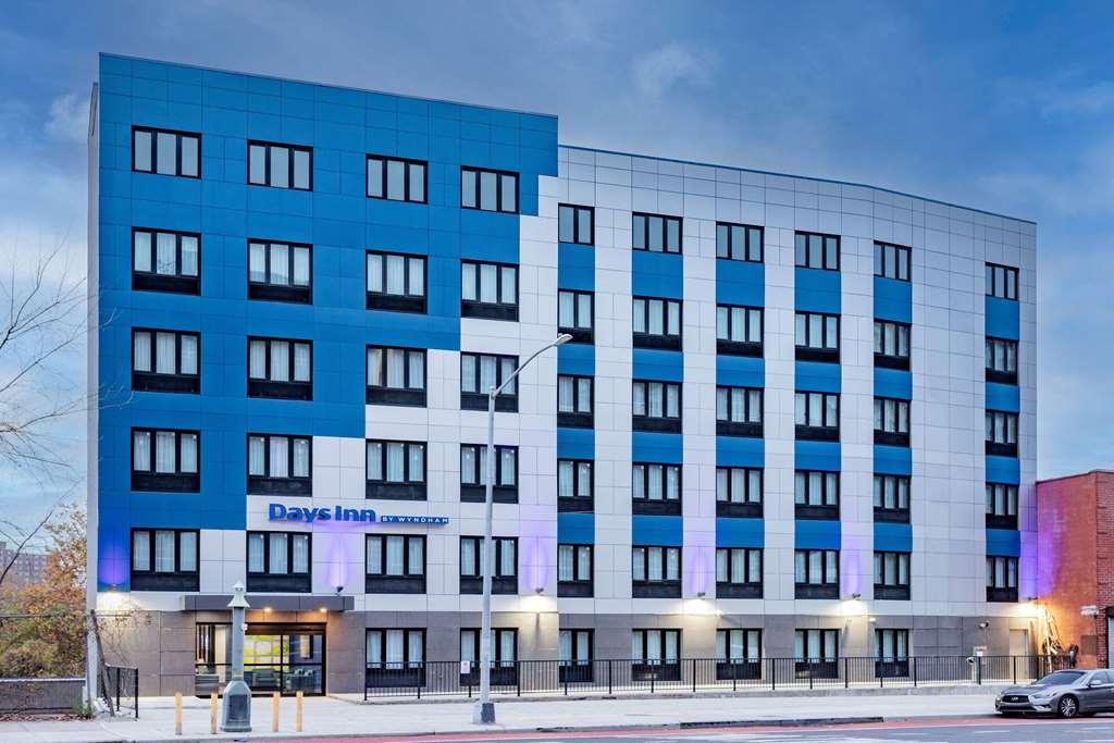 Days Inn By Wyndham Bronx Nyc New York Eksteriør billede